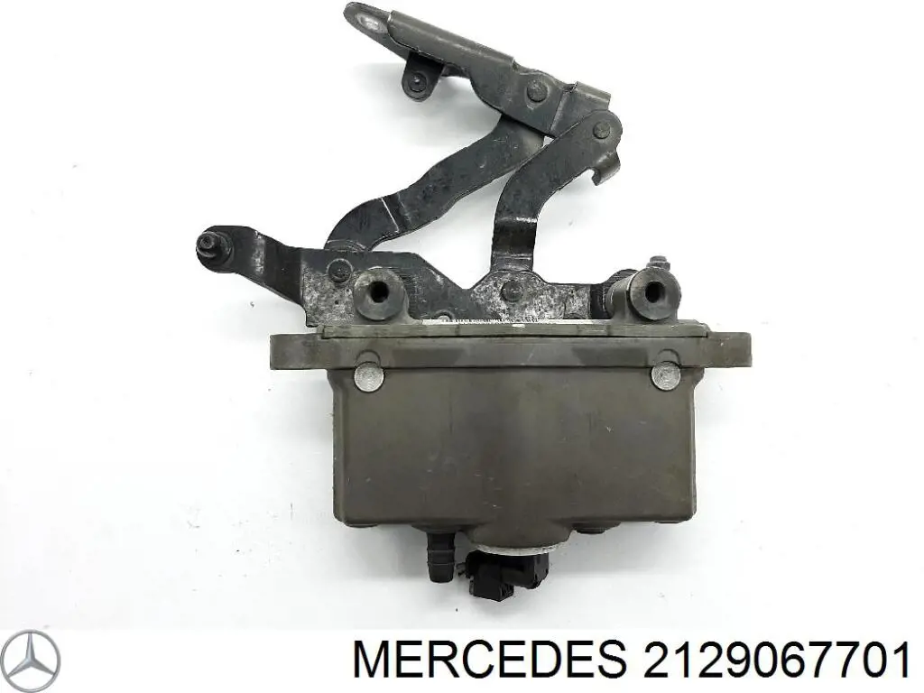 2129067701 Mercedes Пиропатрон петли капота