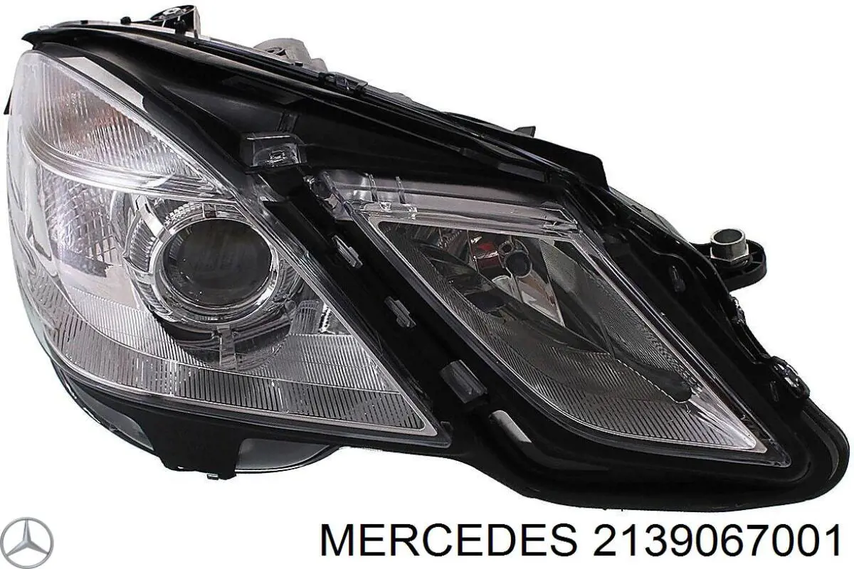 2139067001 Mercedes luz direita