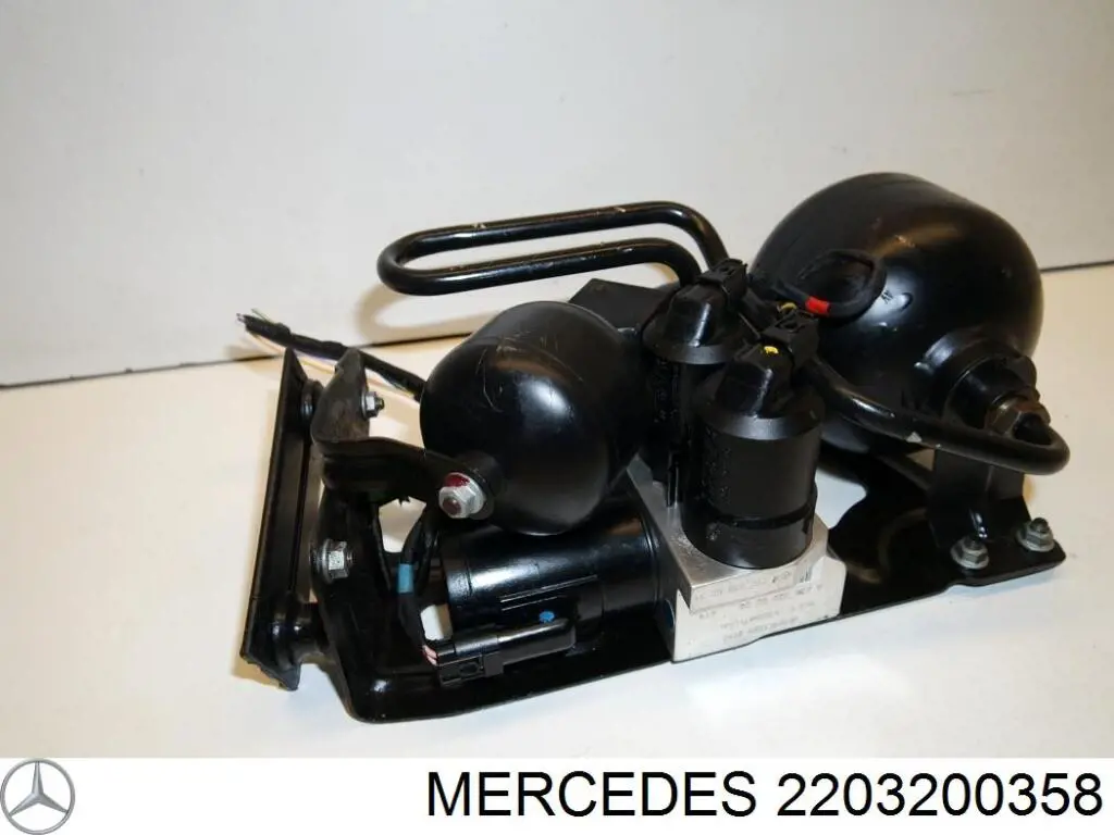 Блок клапанов регулируемой подвески передний 2203200358 Mercedes