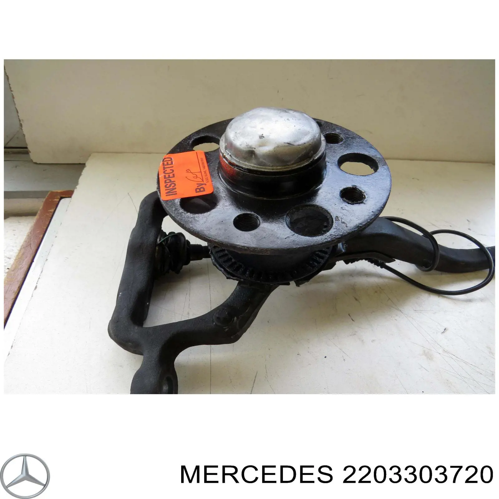 Цапфа (поворотный кулак) передний левый Mercedes A2203303720 цена, от 52.77 USD