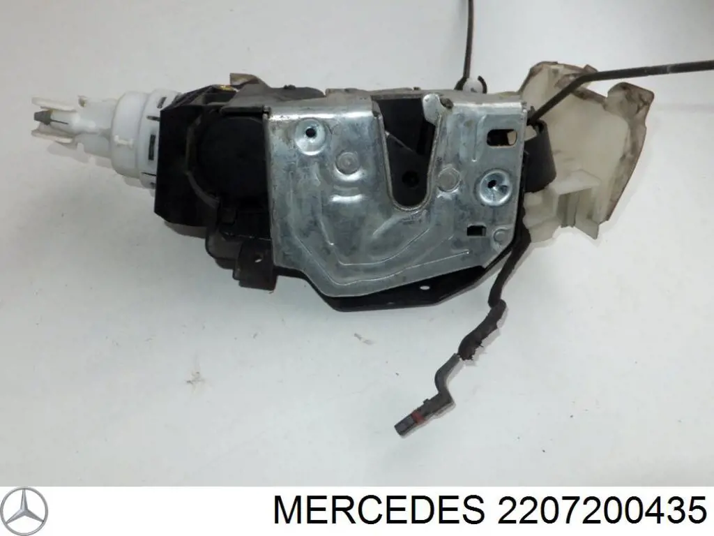 Купить 2207200435 Mercedes Замок передней правой двери