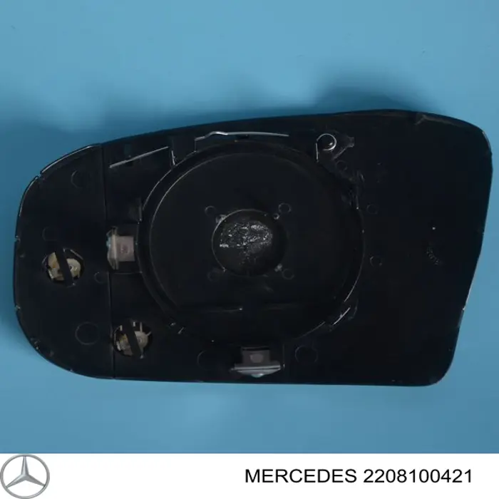 Стекло правого зеркала заднего вида 2208100421 Mercedes