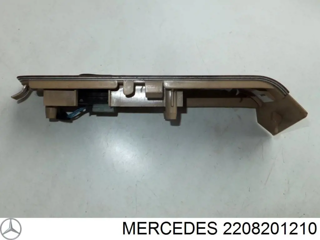 2208201210 Mercedes 
