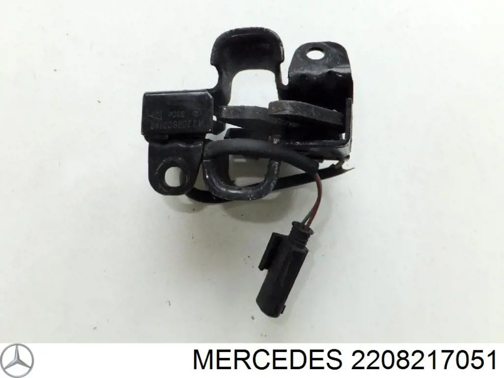 Купить A2208217051 Mercedes Замок капота