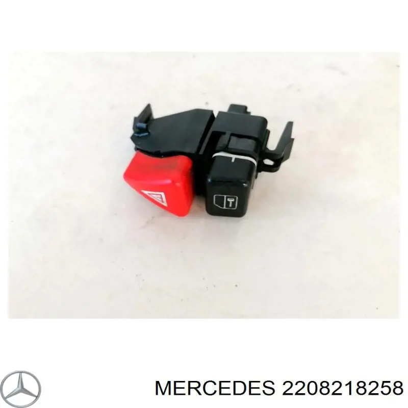 Блок кнопок центральной консоли Mercedes 2208218258 цена, от 25.34 USD