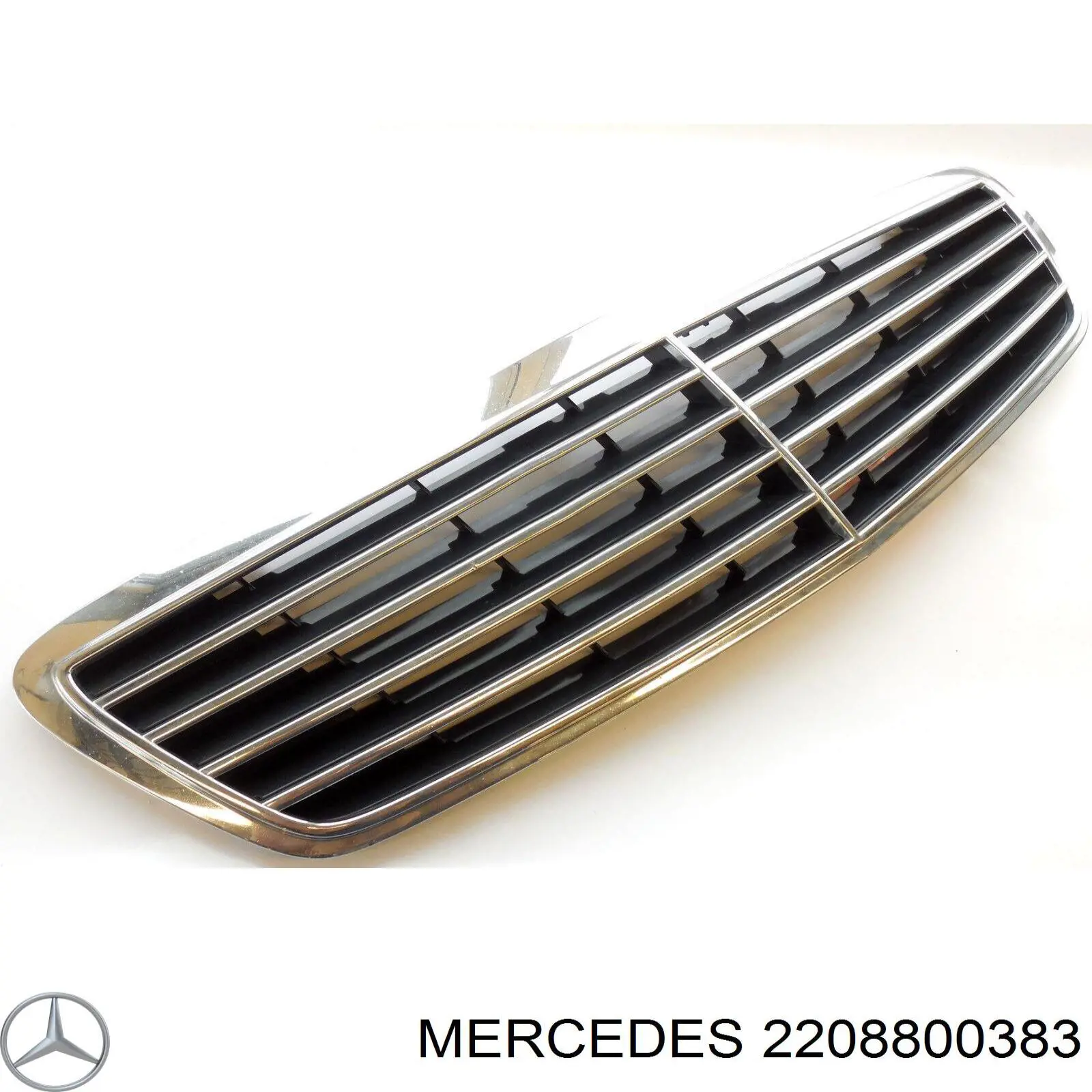 Решетка радиатора 2208800383 Mercedes