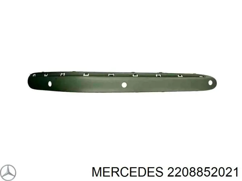 2208852021 Mercedes placa sobreposta direita do pára-choque dianteiro