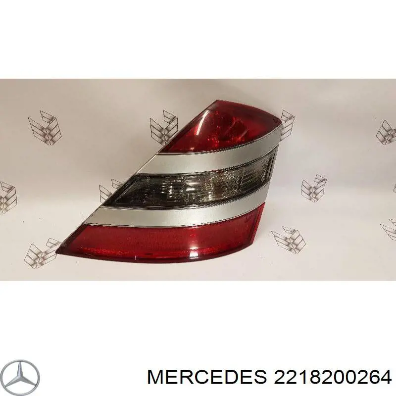 2218200264 Mercedes lanterna traseira direita