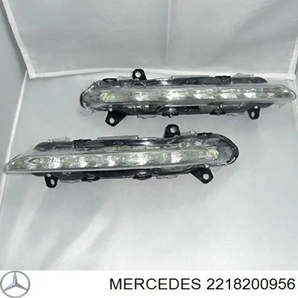 Ходовые огни, левый Mercedes 2218201756