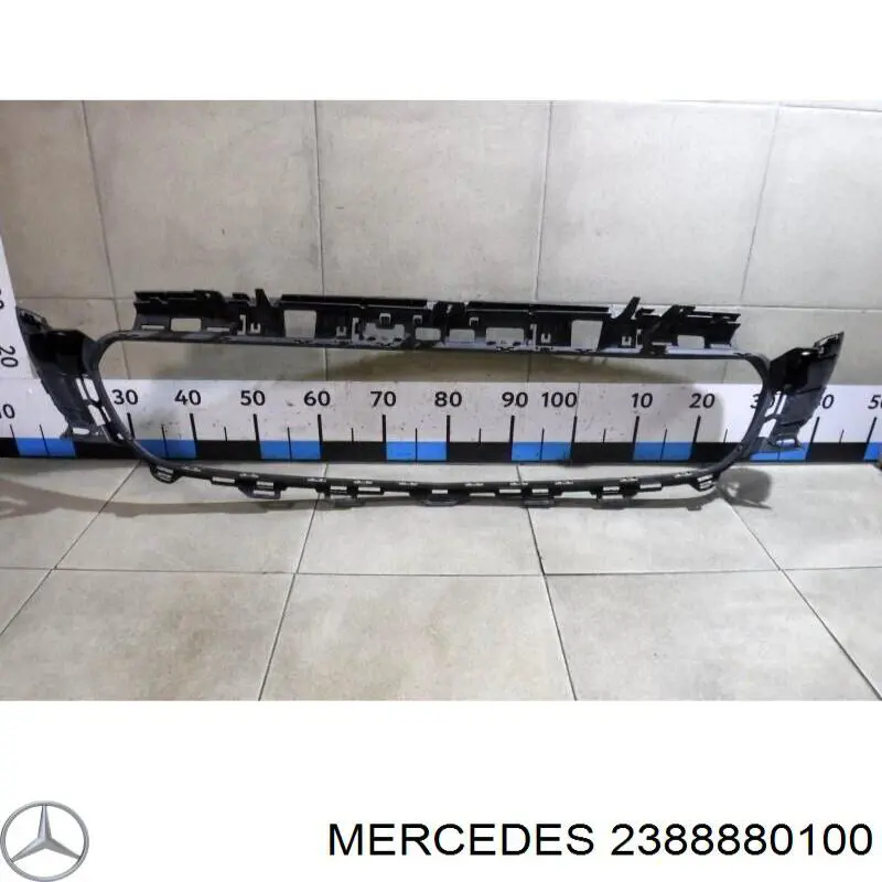 2388880100 Mercedes 
