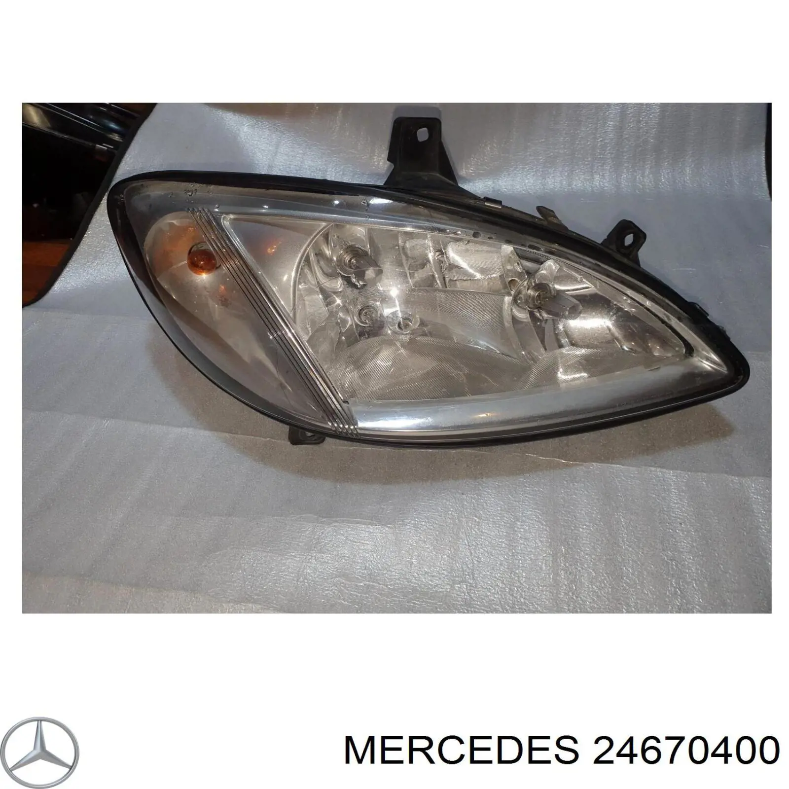 Фара правая 24670400 Mercedes