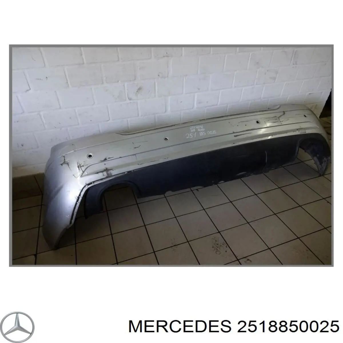 Задний бампер A25188500259999 Mercedes
