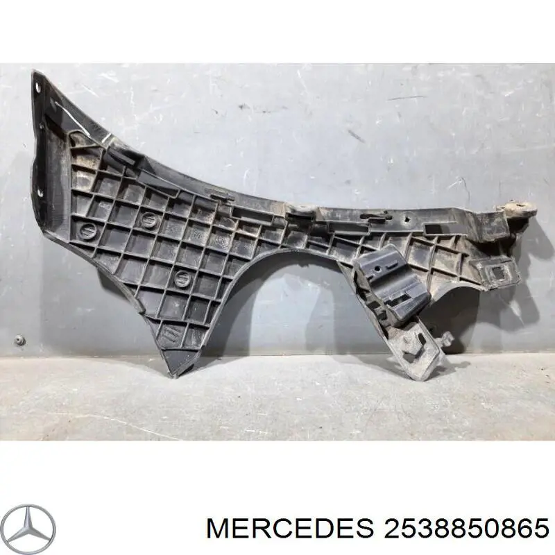 Правое крепление переднего бампера Mercedes 2538850865 цена, от 16.18 USD