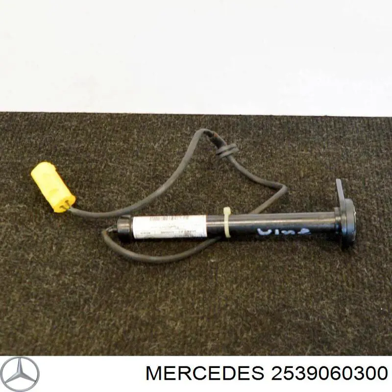 Купить 6225600Q0D Nissan/Infiniti Решетка переднего бампера, центральная