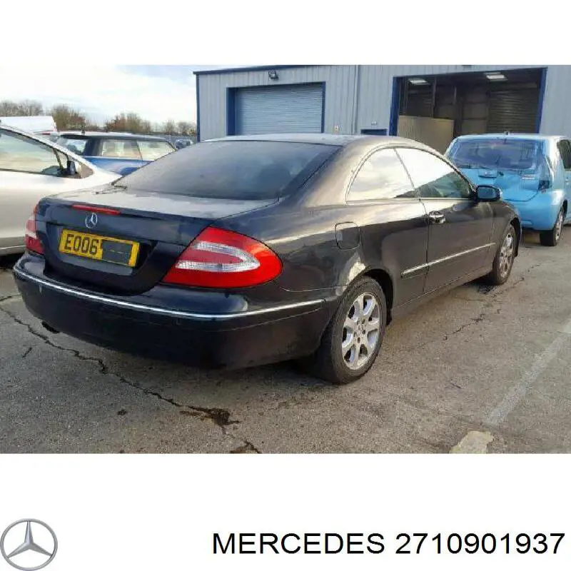Патрубок воздушный, выход из турбины/компрессора (наддув) 2710901937 Mercedes