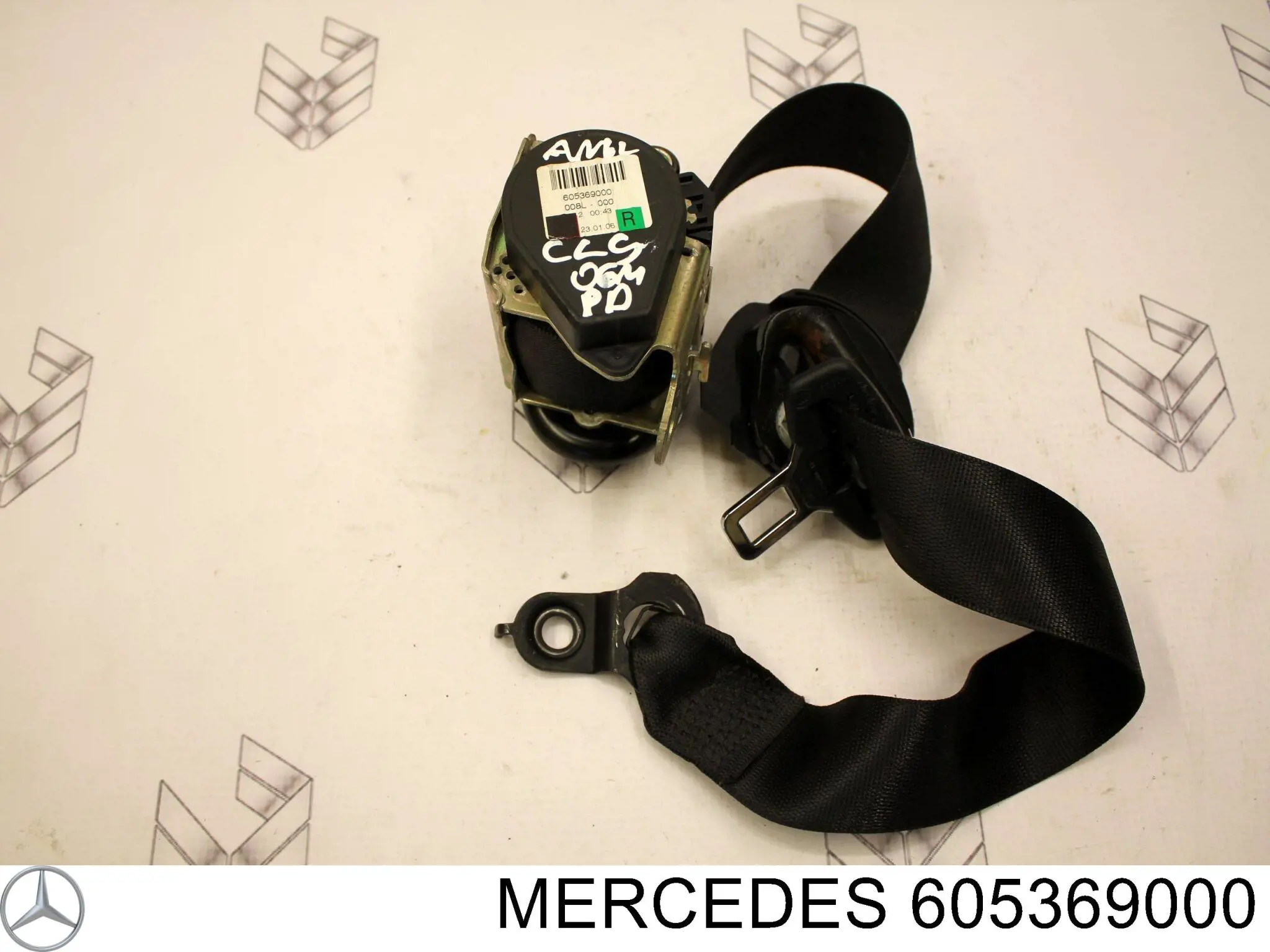 Ремень безопасности 605369000 Mercedes