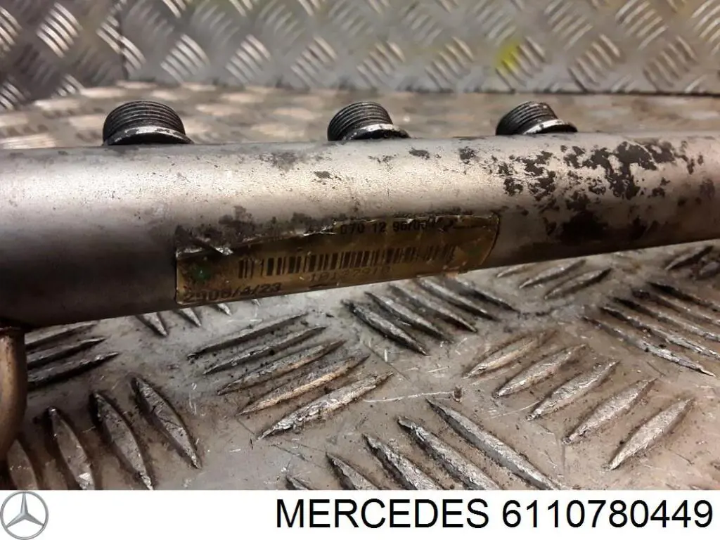 Регулятор давления топлива Mercedes 6110780449