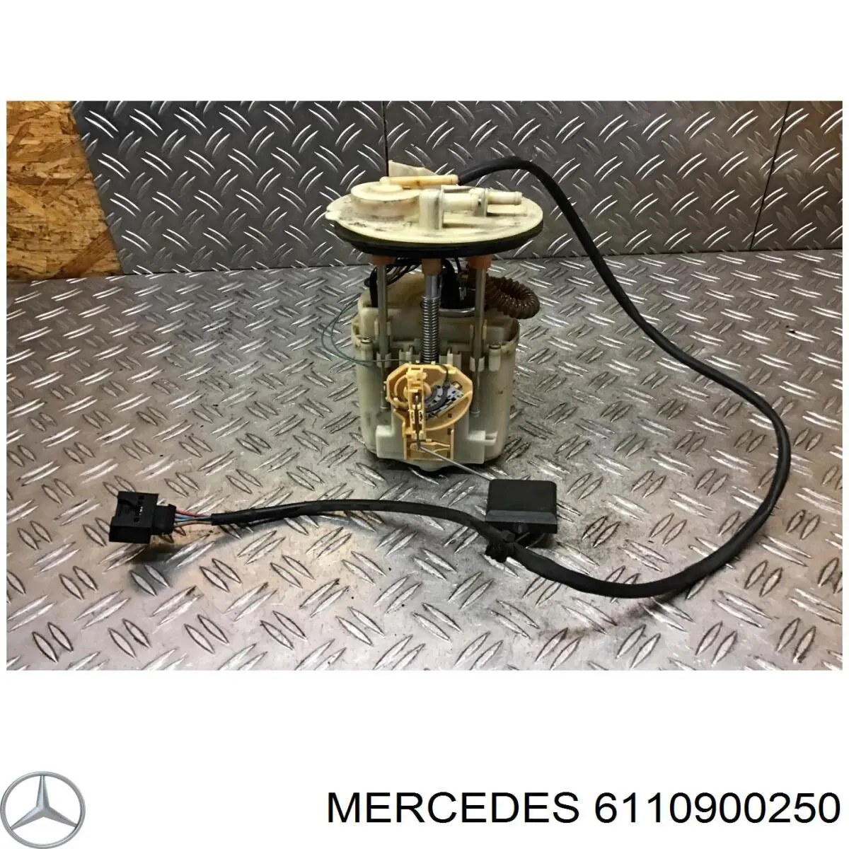 A0440020088 Mercedes Топливный насос, механический