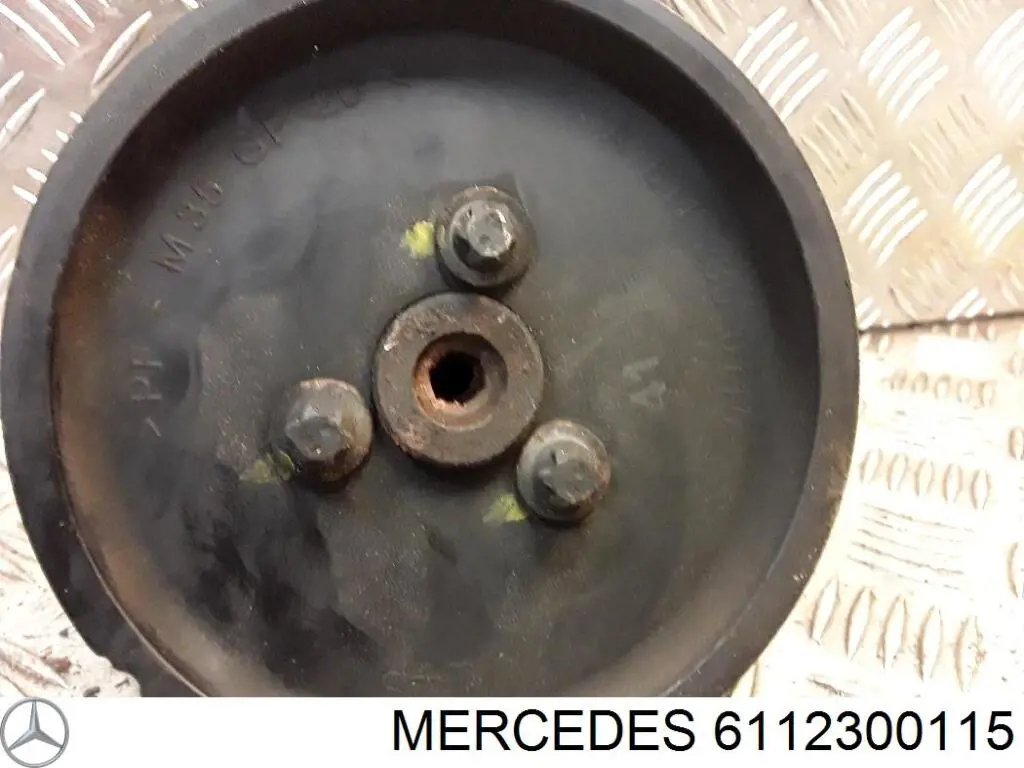 Шкив лопастного насоса гидроусилителя руля на Mercedes E (W210)