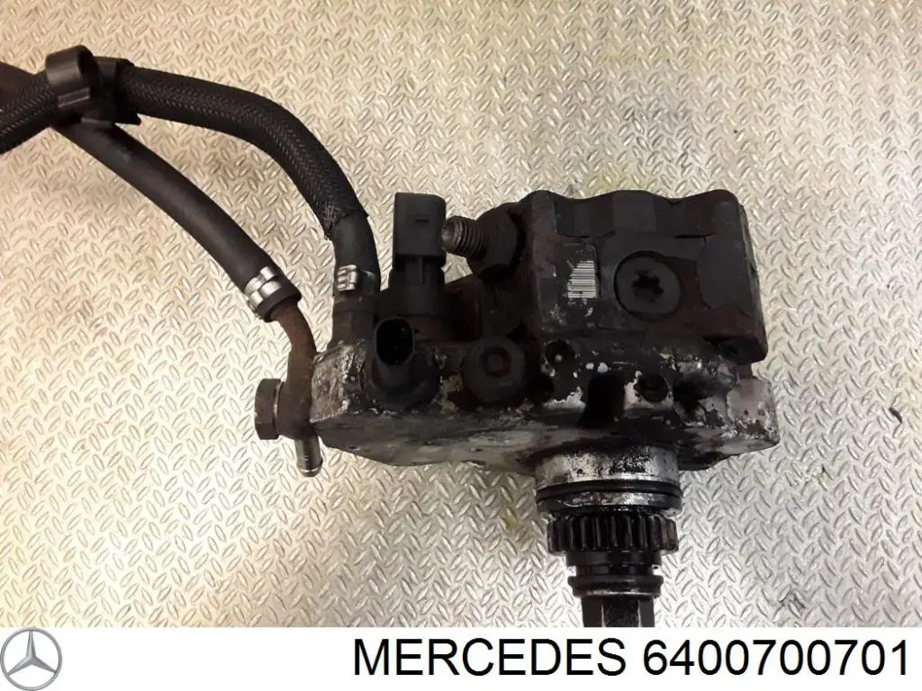 Насос топливный высокого давления Mercedes 6400700701