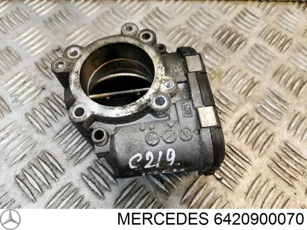 Дроссельная заслонка 6420900070 Mercedes