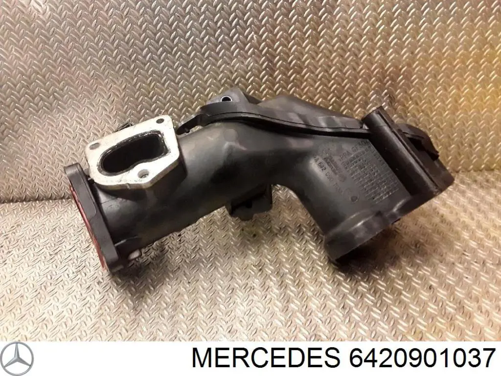 6420901037 Mercedes Патрубок дроссельный