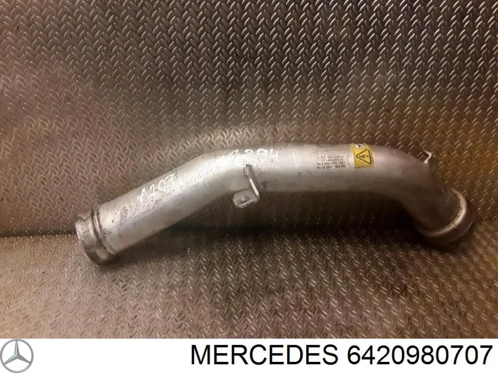 Купить 6420980707 Mercedes Патрубок воздушный, вход в турбину (наддув)