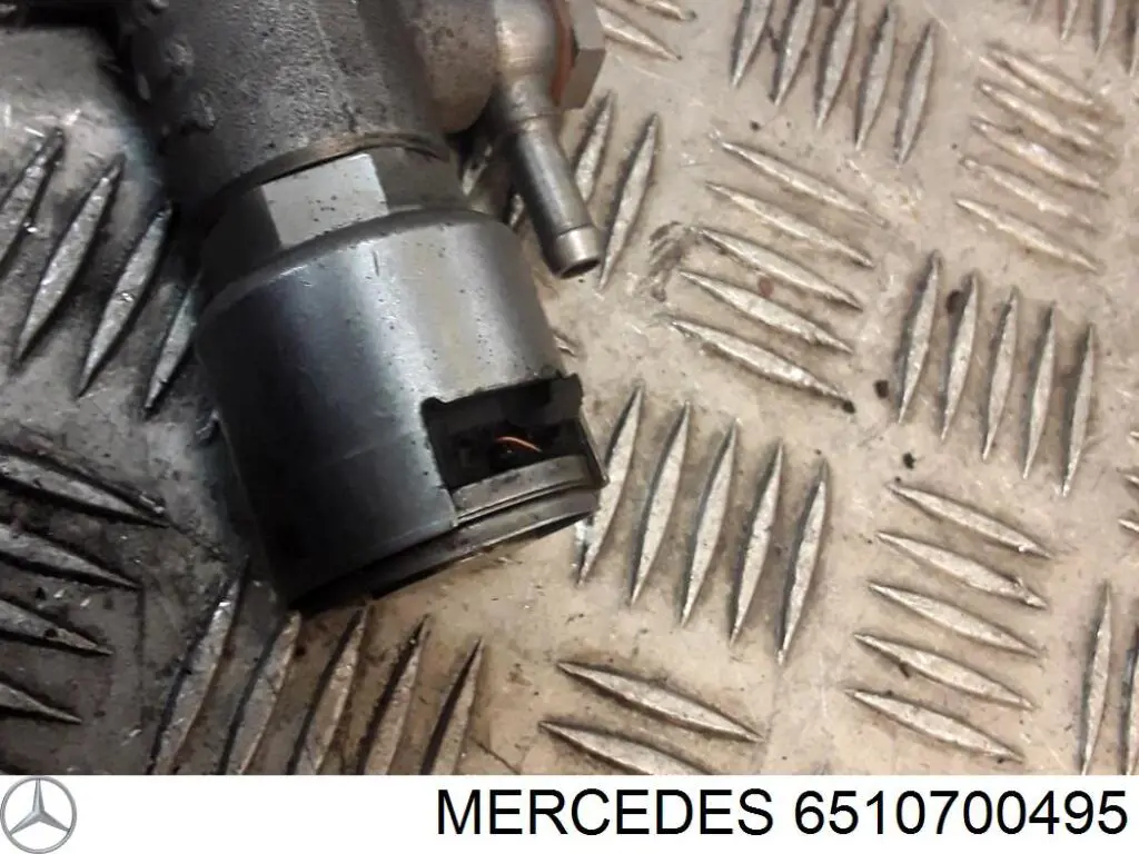 6510700495 Mercedes distribuidor de combustível (rampa)