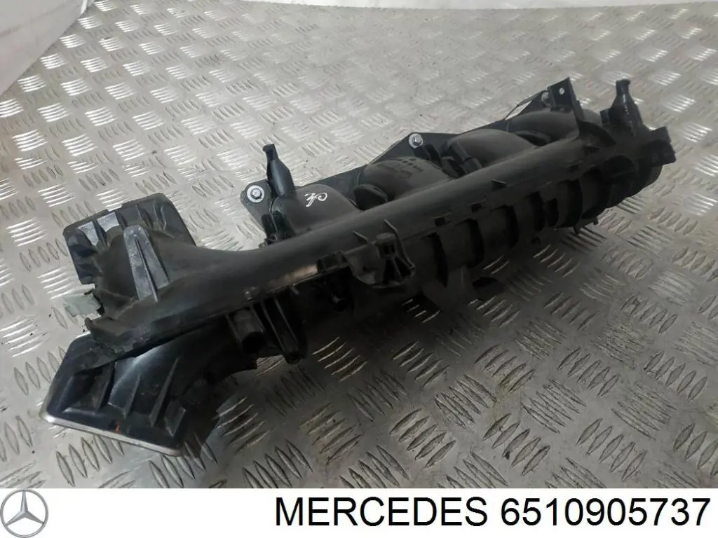 Коллектор впускной на Mercedes Sprinter (907, 910)