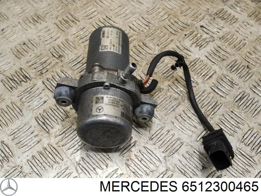 Насос вакуумный Mercedes 6512300465