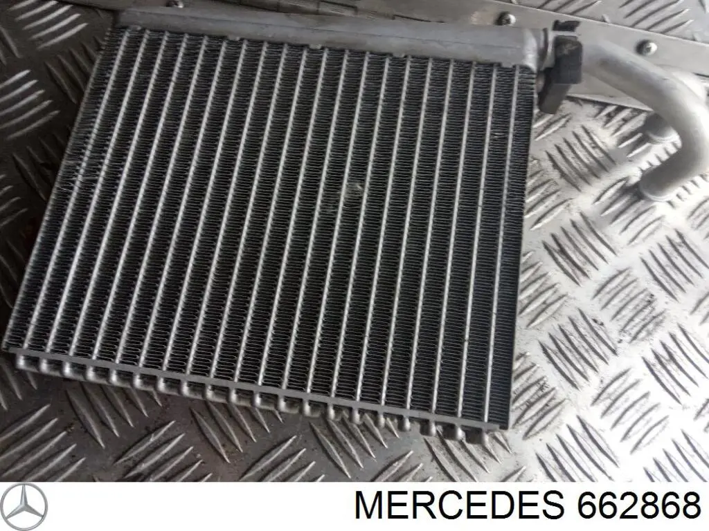  662868 Mercedes