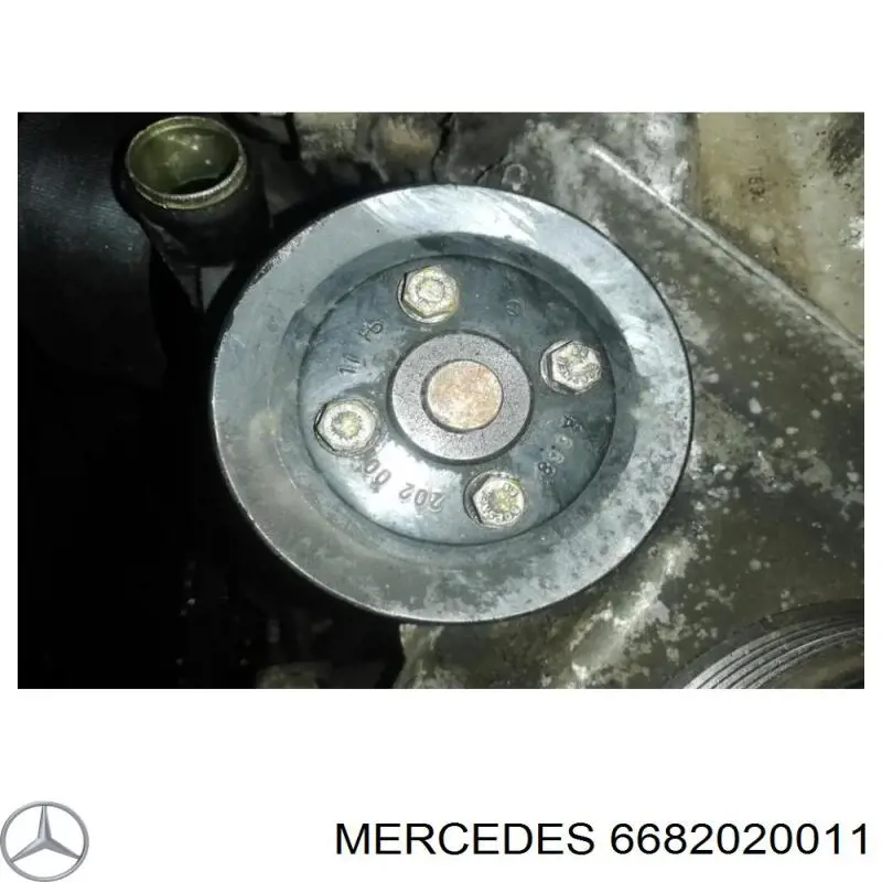 Шкив водяной помпы A6682020011 Mercedes