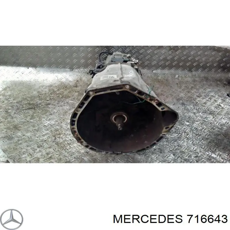 716643 Mercedes 