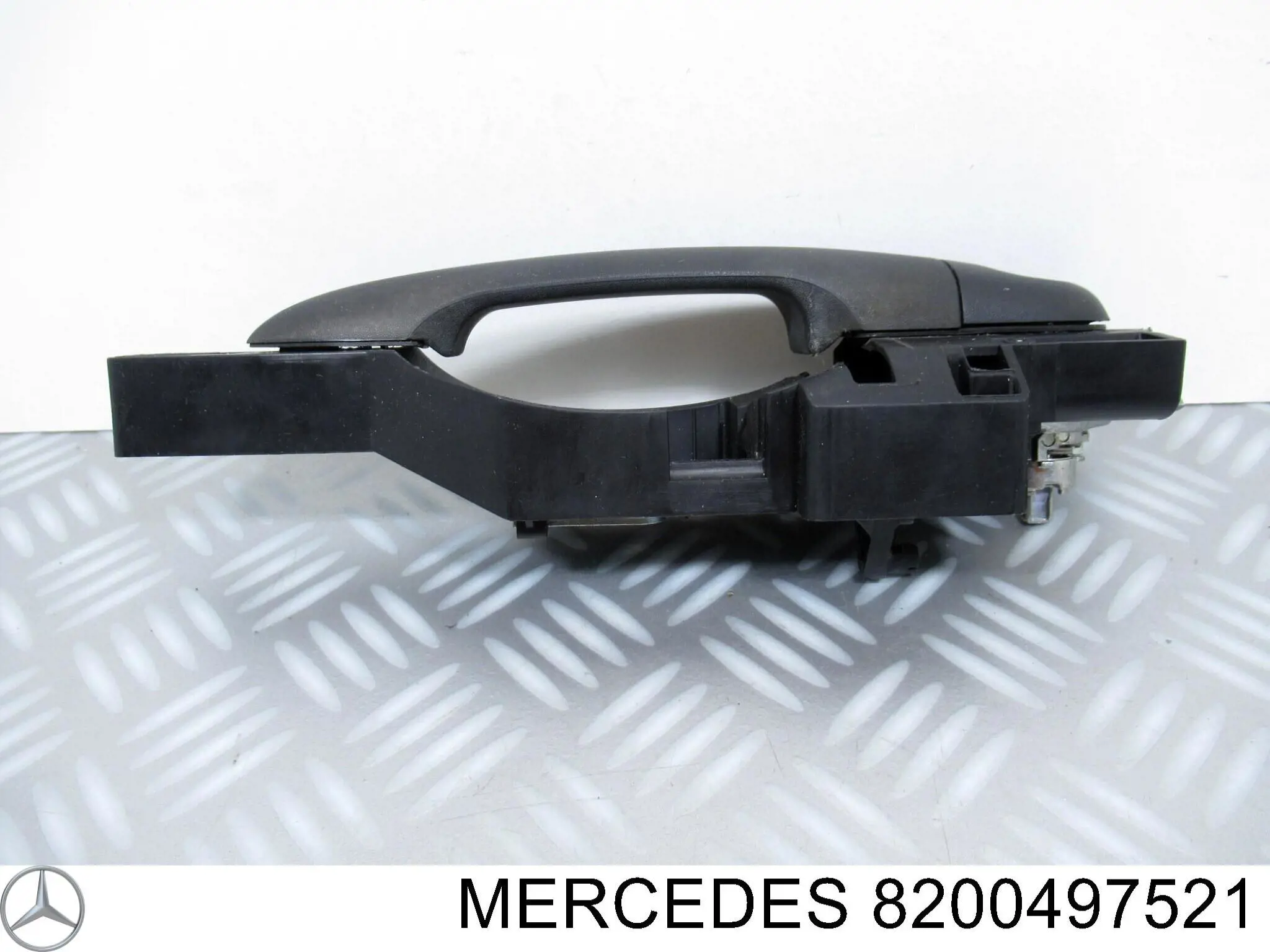 8200497521 Mercedes Держатель наружной ручки двери передней левой
