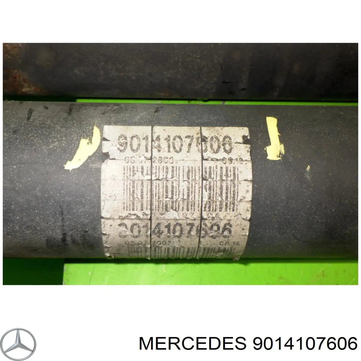 9014107606 Mercedes junta universal traseira montada