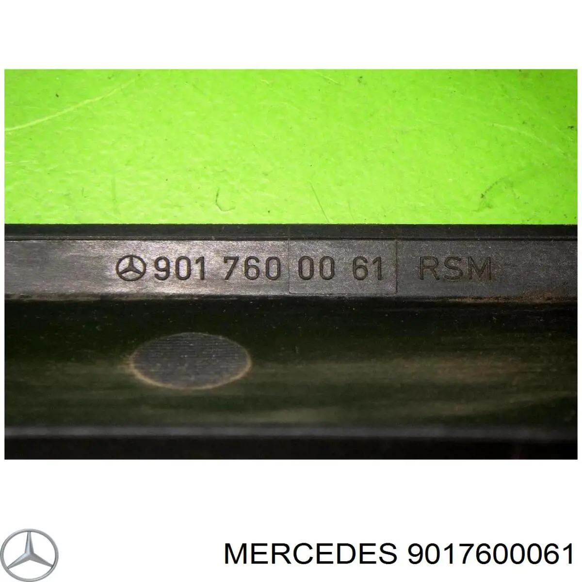 Ручка двери задней (распашной) правая внутренняя Mercedes 9017600061 цена, от 14.65 USD