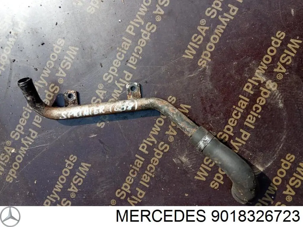 Купить 9018326723 Mercedes Шланг (патрубок) водяного насоса приемный