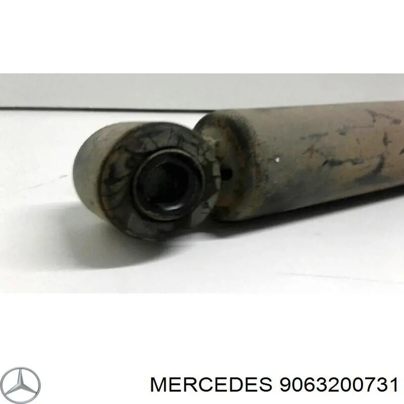 Амортизатор задний 9063200731 Mercedes