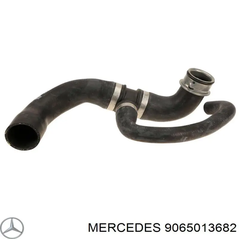 Шланг (патрубок) радиатора охлаждения нижний Mercedes 9065013682