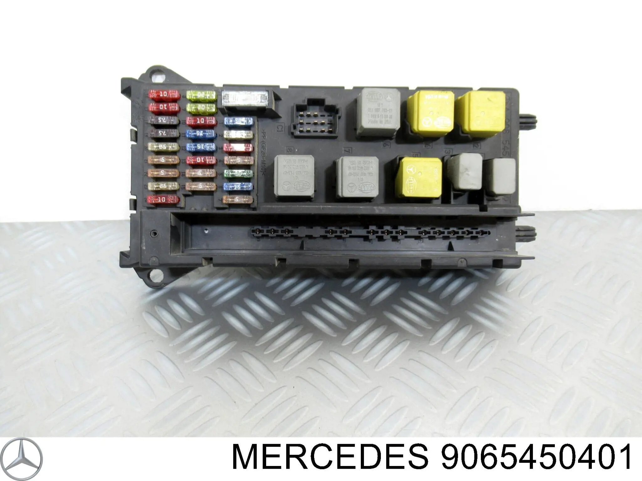  9065450401 Mercedes