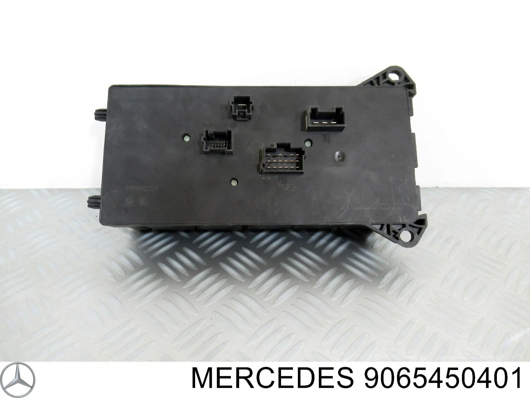 Купить 9065450401 Mercedes Монжатный блок реле
