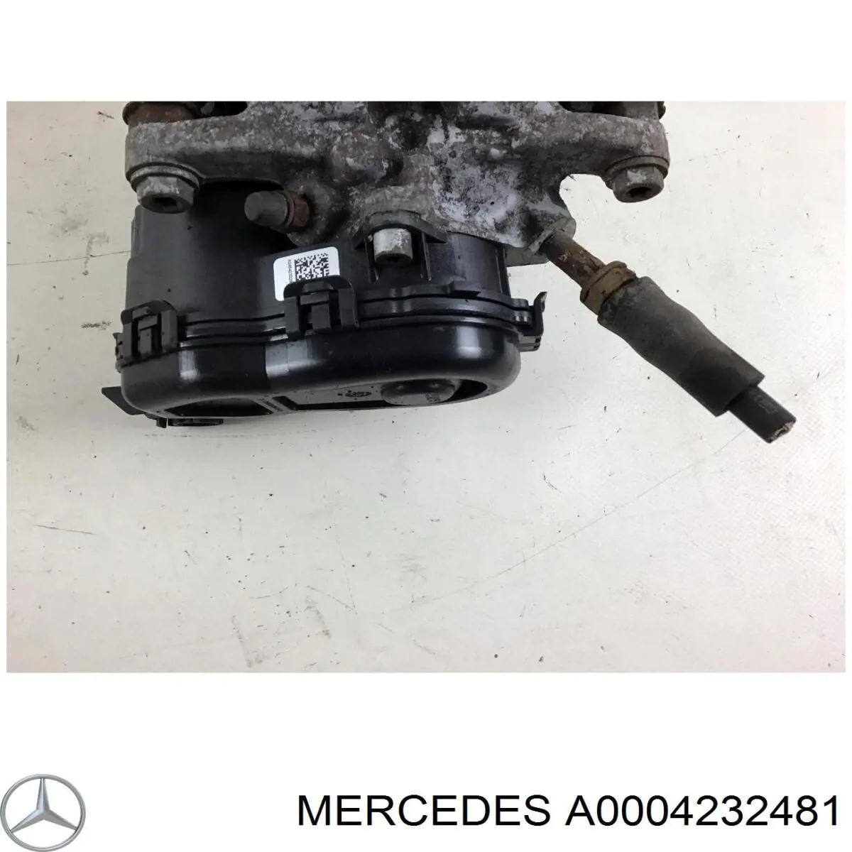 Суппорт тормозной задний правый Mercedes A0004232481