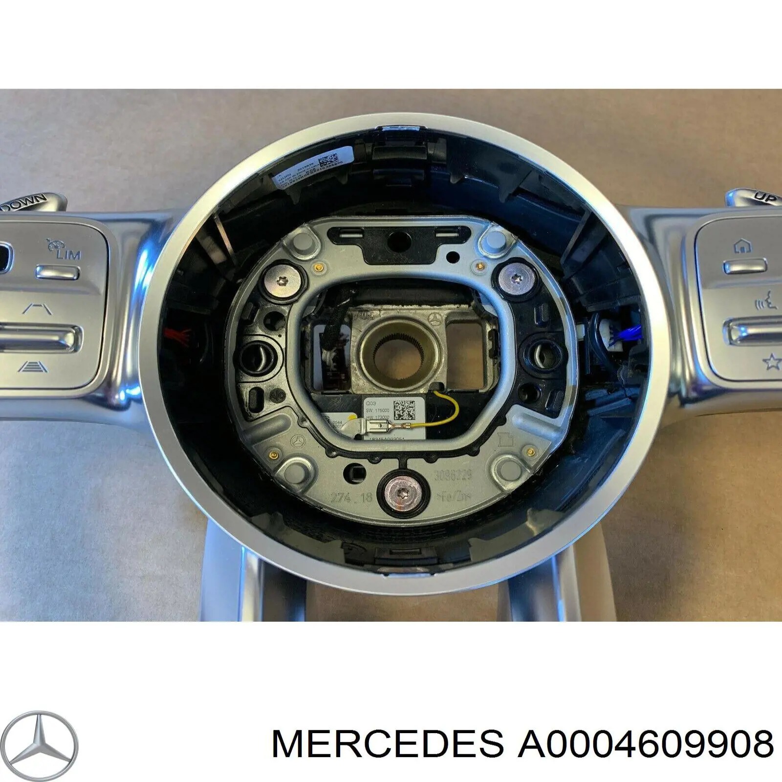 A0004609908 Mercedes Колесо рулевое