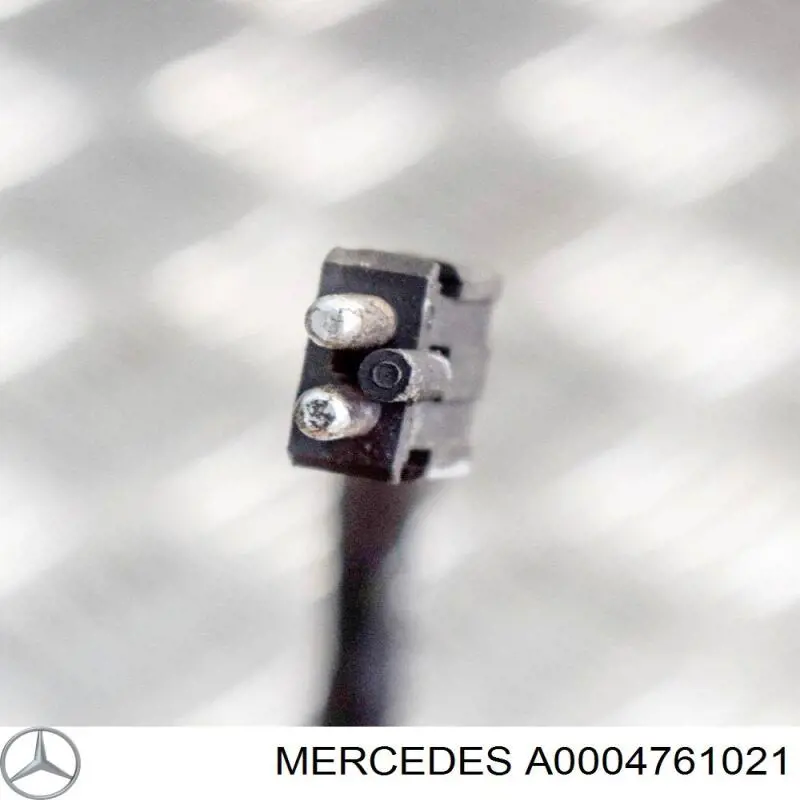 Гидроаккумулятор системы питания Mercedes A0004761021