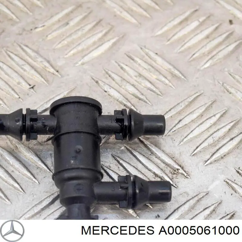 Клапан видалення повітря системи охолодження A0005061000 Mercedes