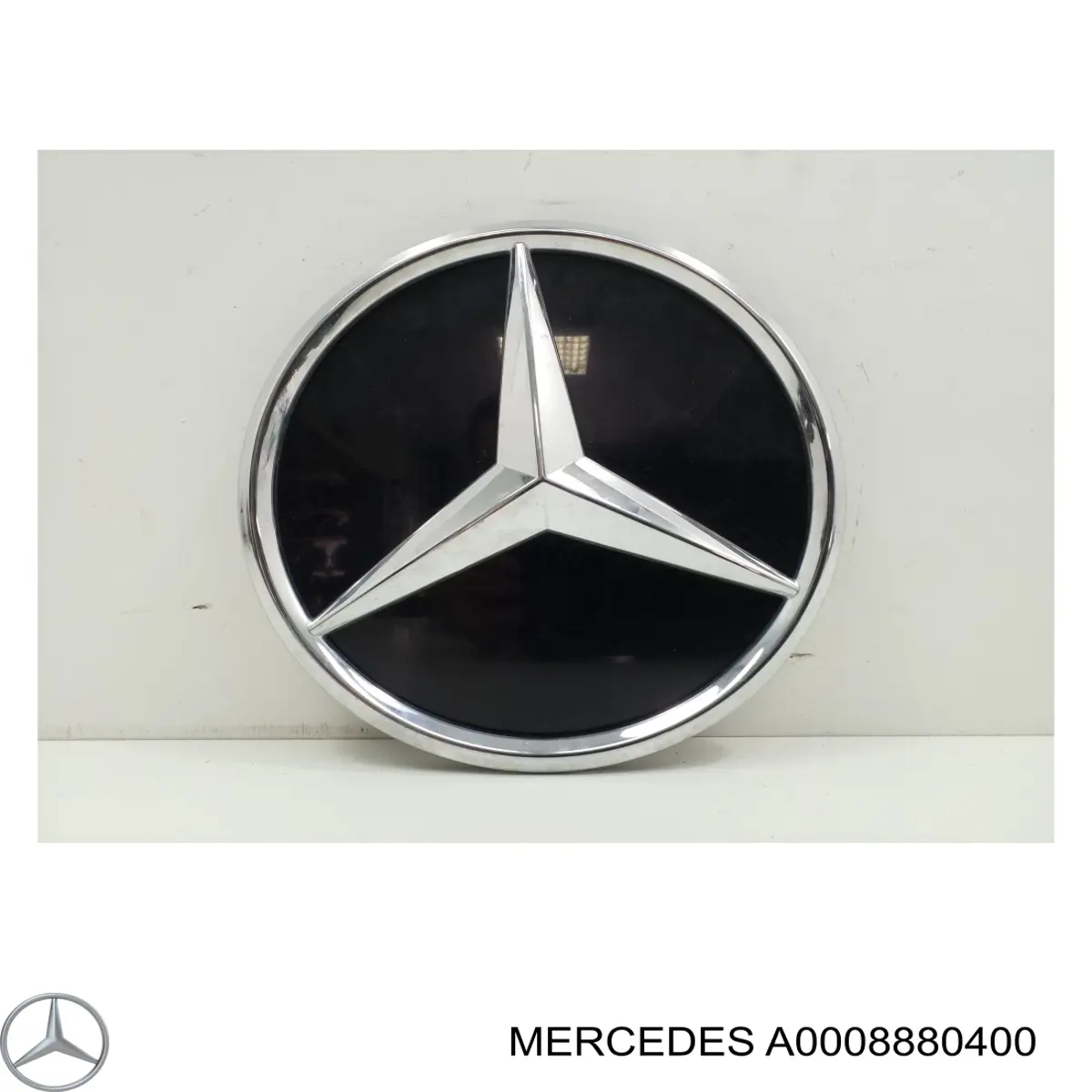 Эмблема решетки радиатора A0008880400 Mercedes