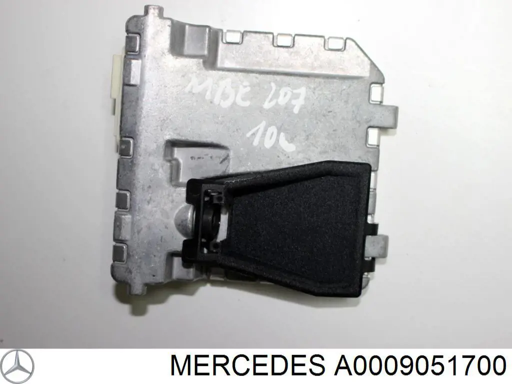 A0009051700 Mercedes 