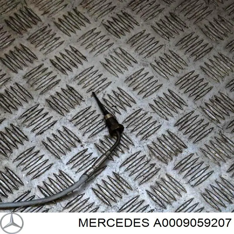 Датчик температуры отработавших газов перед турбиной Mercedes A0009059207