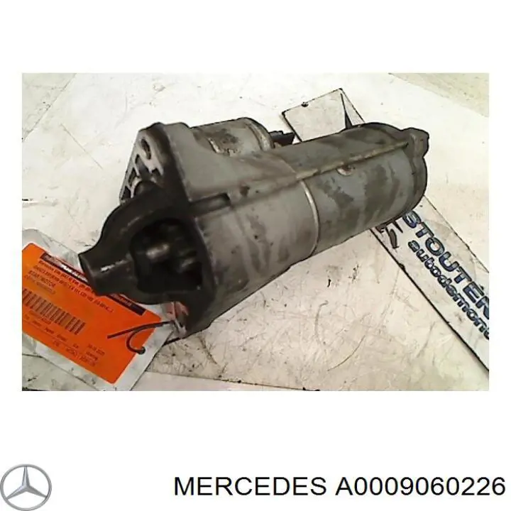 Стартер 233008306R Renault (RVI)