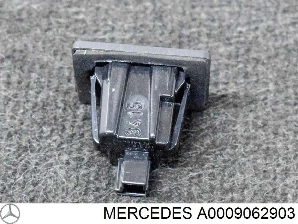 Фонарь подсветки номерного знака A0009062903 Mercedes
